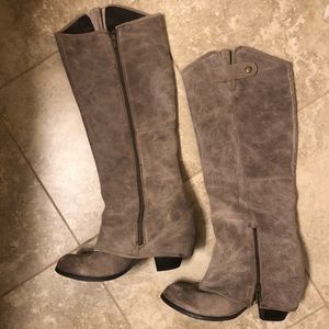 Fergie Ledger Too boots